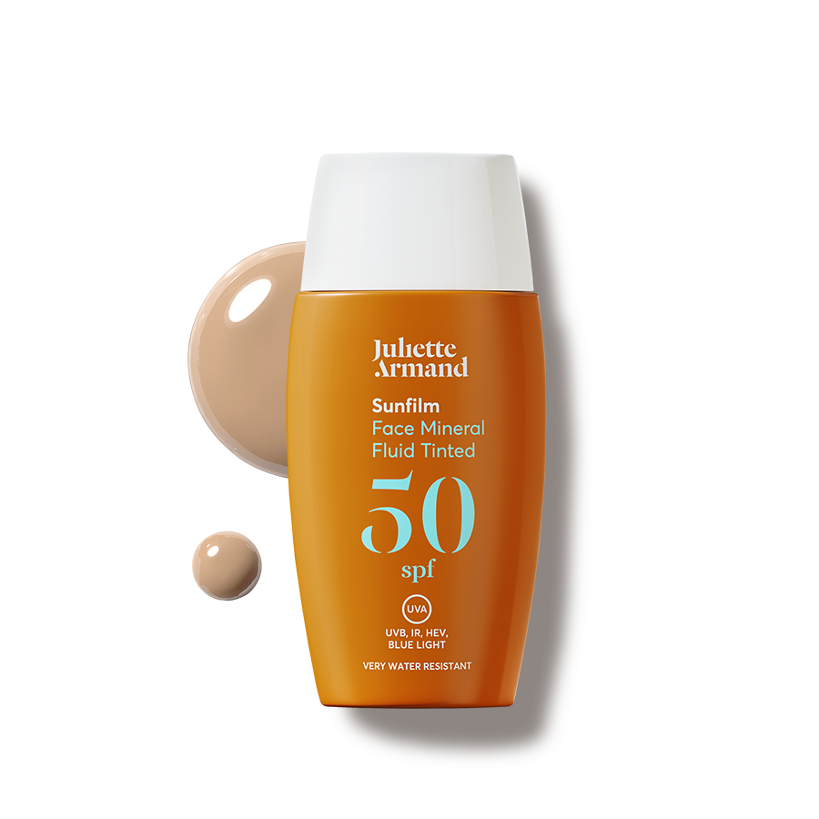 Face-Mineral-Fluid-Tinted-SPF50-with-texture-50ml-3-1.png